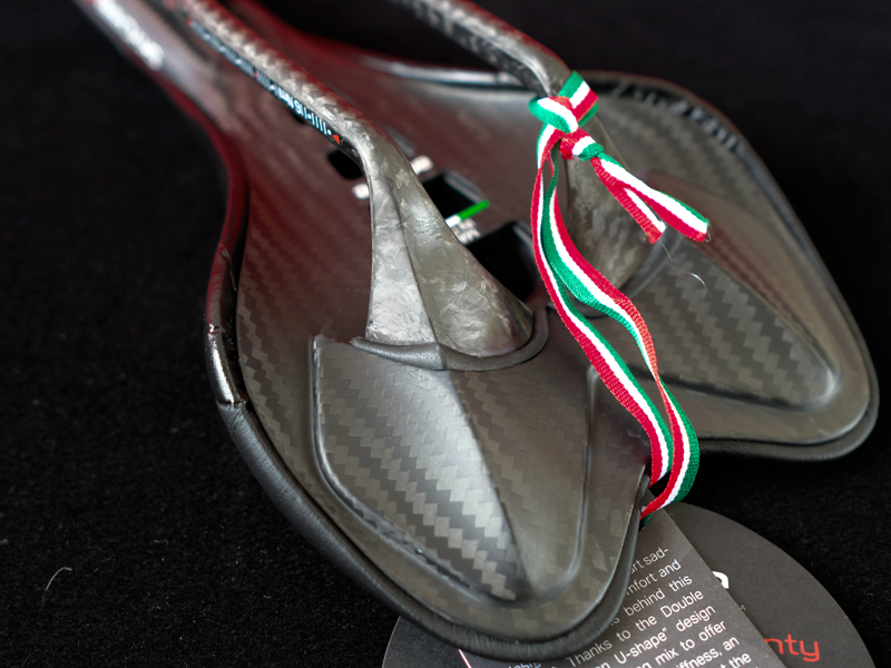 极致奢华:ASTUTE Skycarb 顶级坐垫 极致奢华:ASTUTE Skycarb 顶级坐垫