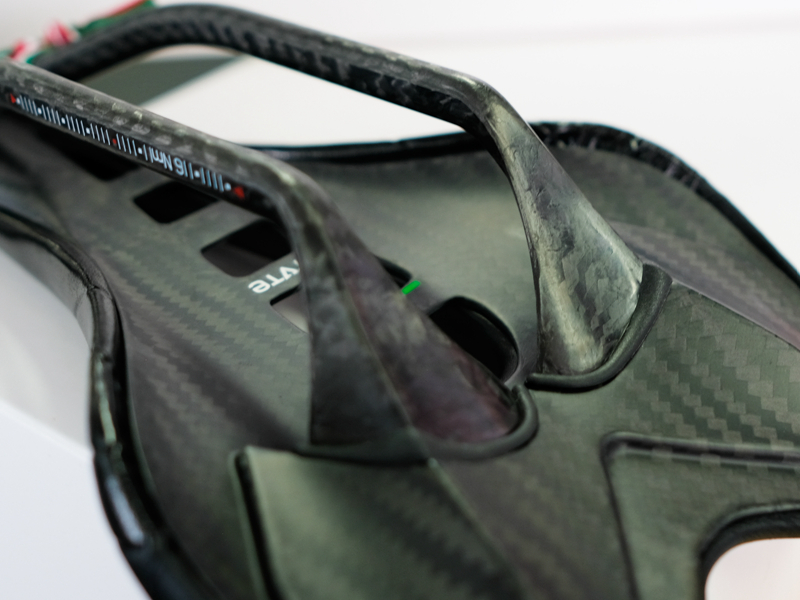 极致奢华:ASTUTE Skycarb 顶级坐垫 极致奢华:ASTUTE Skycarb 顶级坐垫