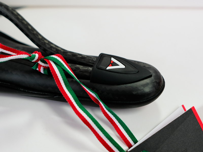 极致奢华:ASTUTE Skycarb 顶级坐垫 极致奢华:ASTUTE Skycarb 顶级坐垫