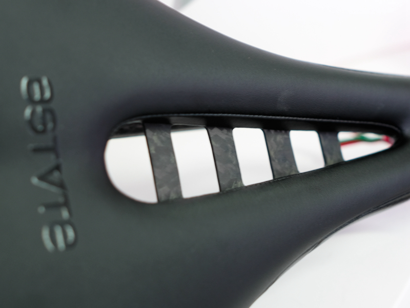 极致奢华:ASTUTE Skycarb 顶级坐垫 极致奢华:ASTUTE Skycarb 顶级坐垫