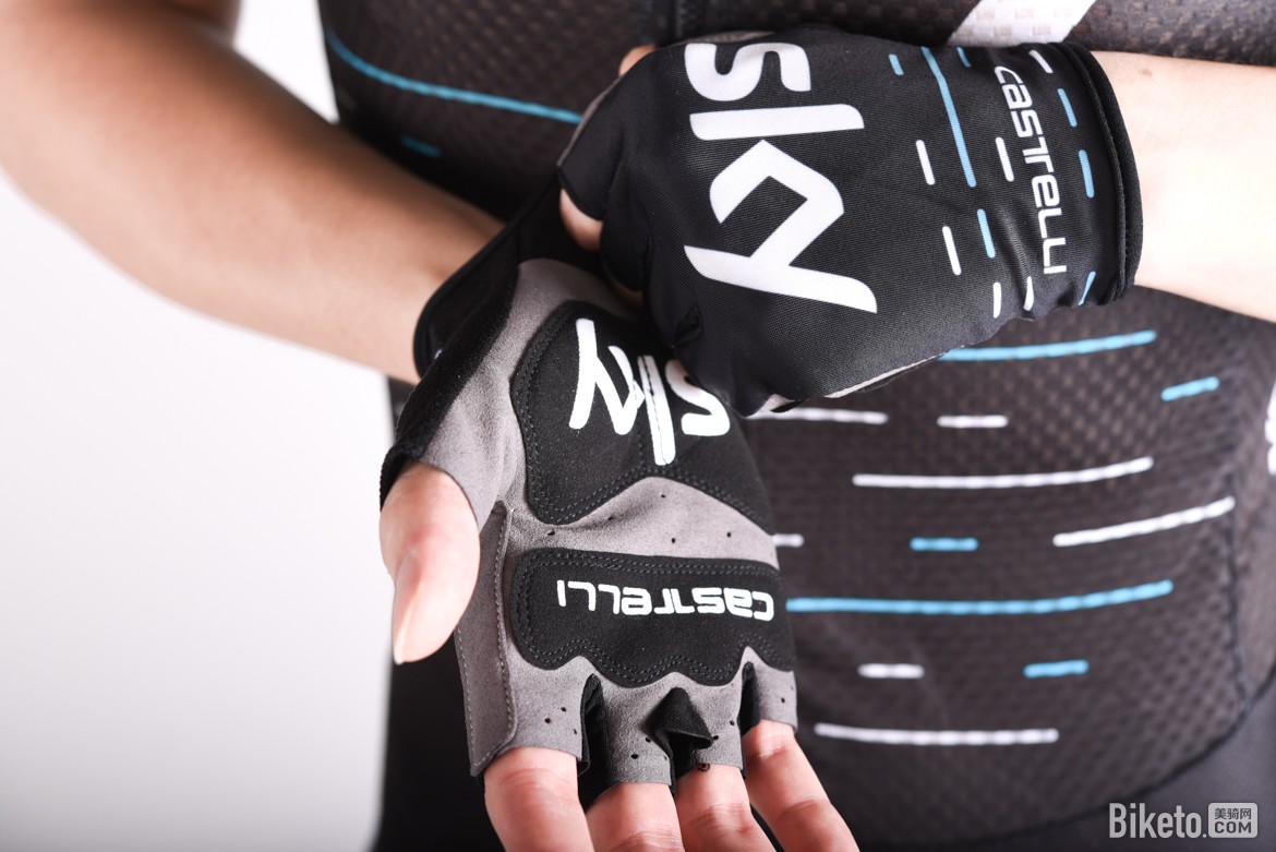 Ы������