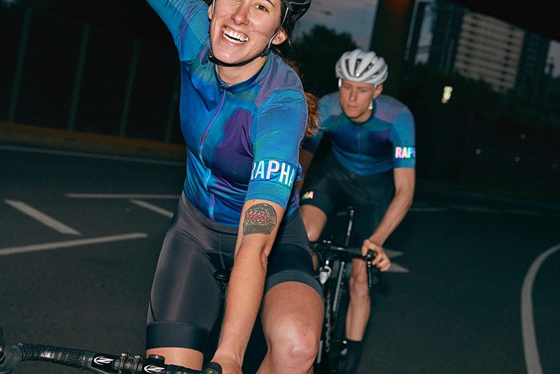 Rapha,Crit,骑行服,骑行套装,夜骑,绕圈,自行车衣