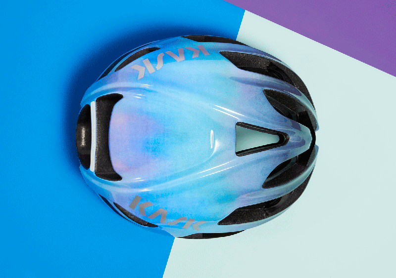 Kask与Paul Smith联名推出的第二款限量版蓝色渐变头盔