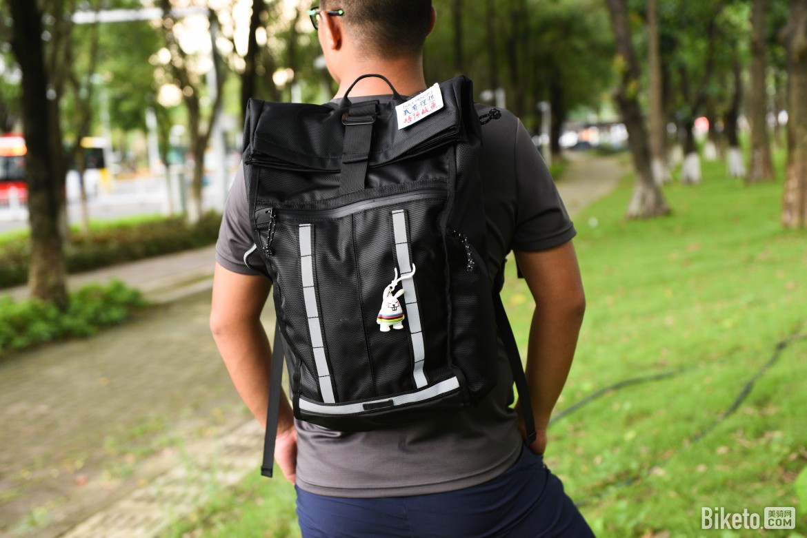 MONTON脉腾2020款骑行通勤背包使用体验