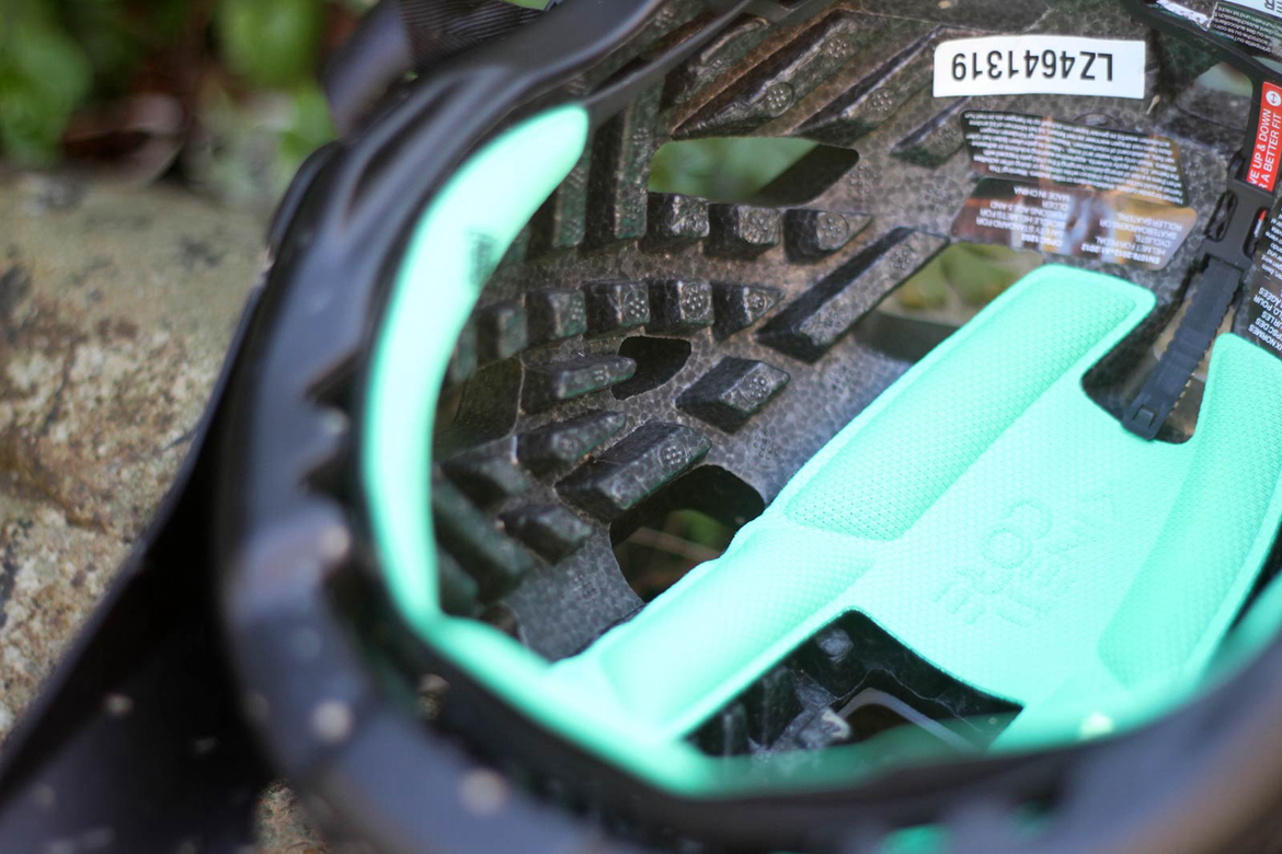 更轻更安全 KinetiCore技术,开启Lazer头盔新篇章 更轻更安全 KinetiCore技术,开启Lazer头盔新篇章