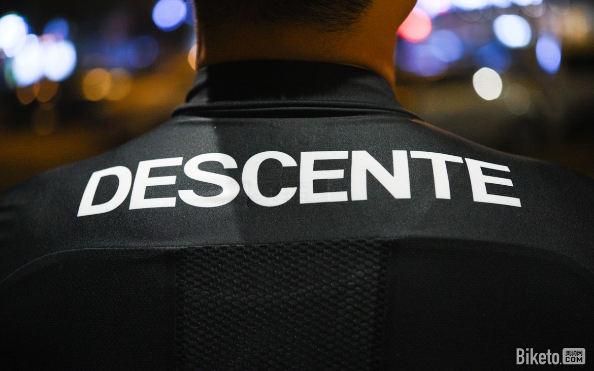 迪桑特AWAKEN破风者