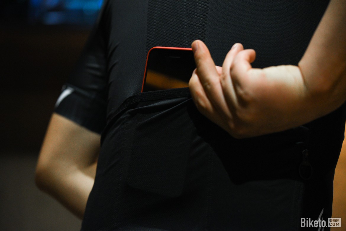 迪桑特AWAKEN破风者