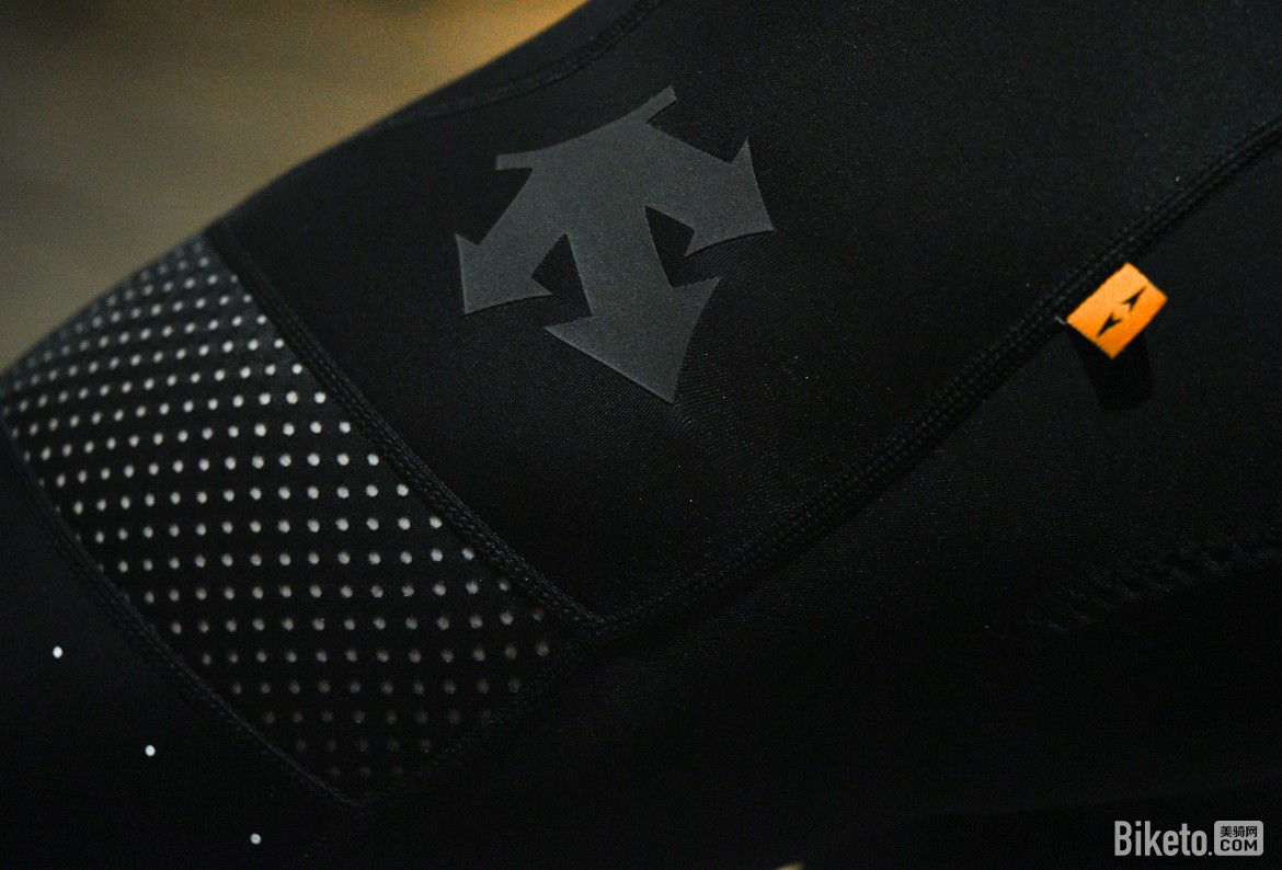 迪桑特AWAKEN破风者