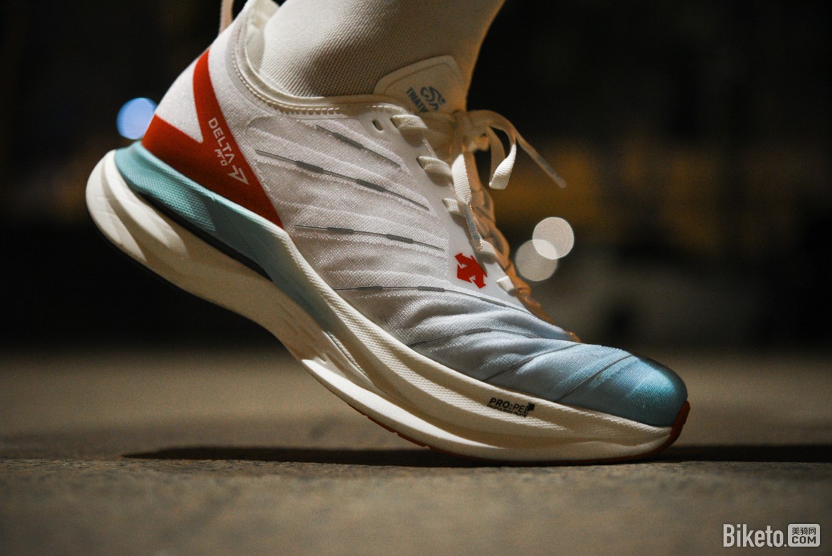 迪桑特AWAKEN破风者