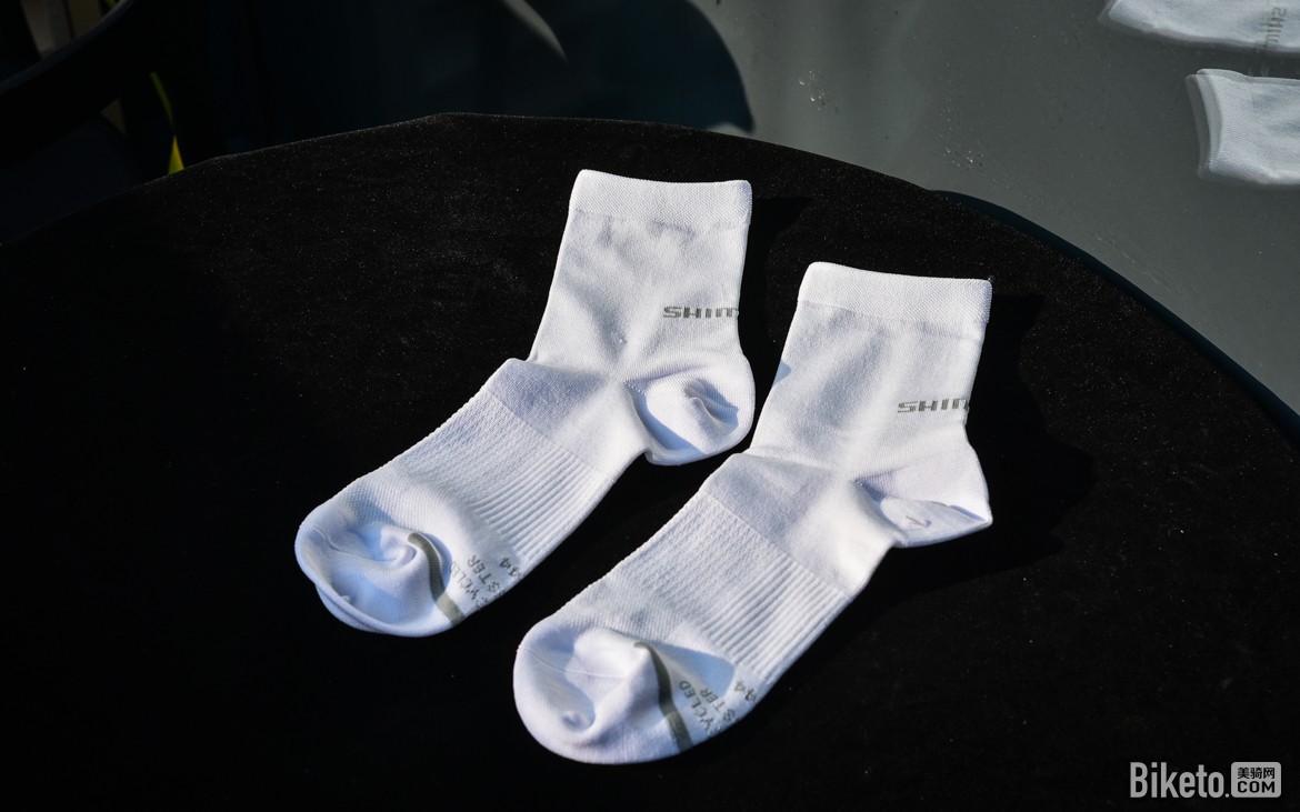 小众性价比之选 SHIMANO骑行袜开箱