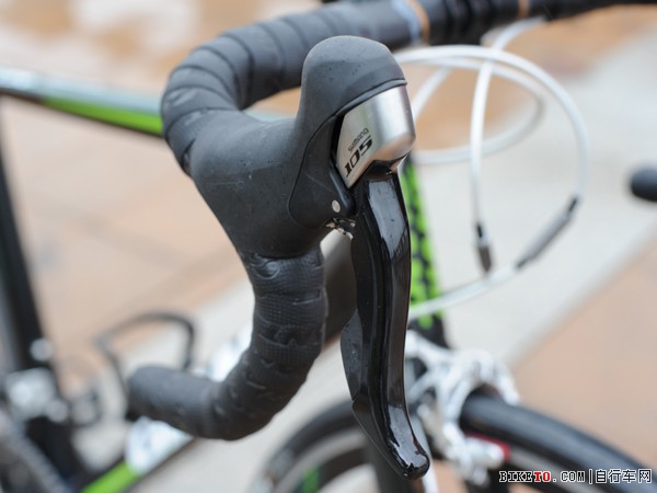 8.7kg轻量铝合金车架 GIANT TCR 6700公路车评测