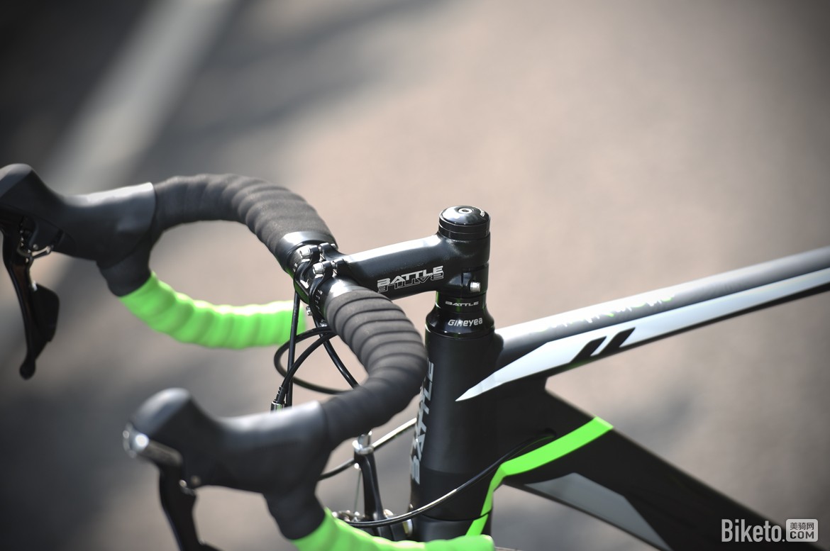 运动入门高品质之选 富士达驭风800评测