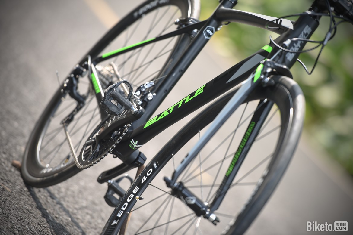 运动入门高品质之选 富士达驭风800评测