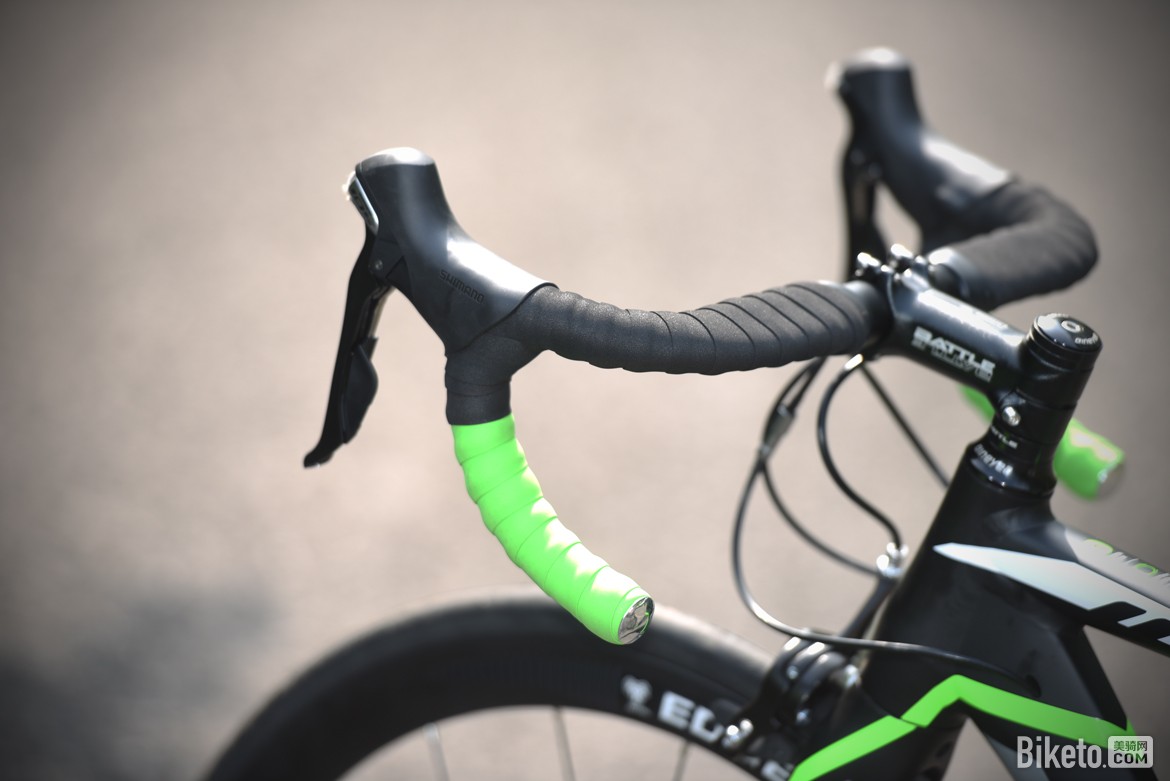 运动入门高品质之选 富士达驭风800评测