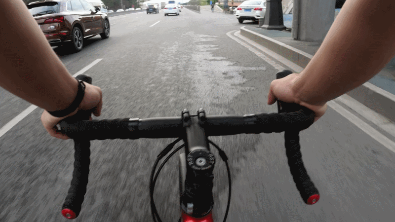 视角切换.gif 视角切换.gif