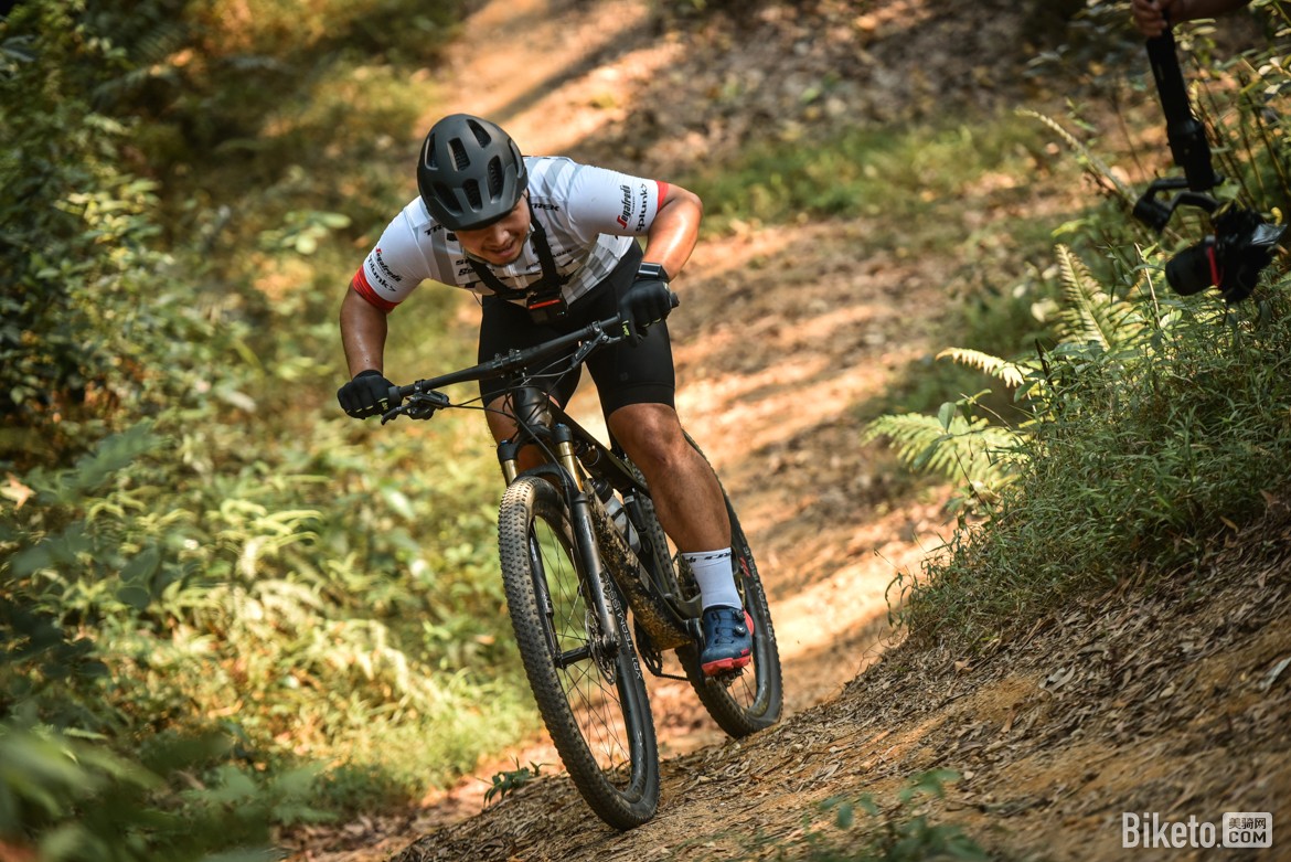 Bontrager Rally Wavecel ɽ��ͷ��