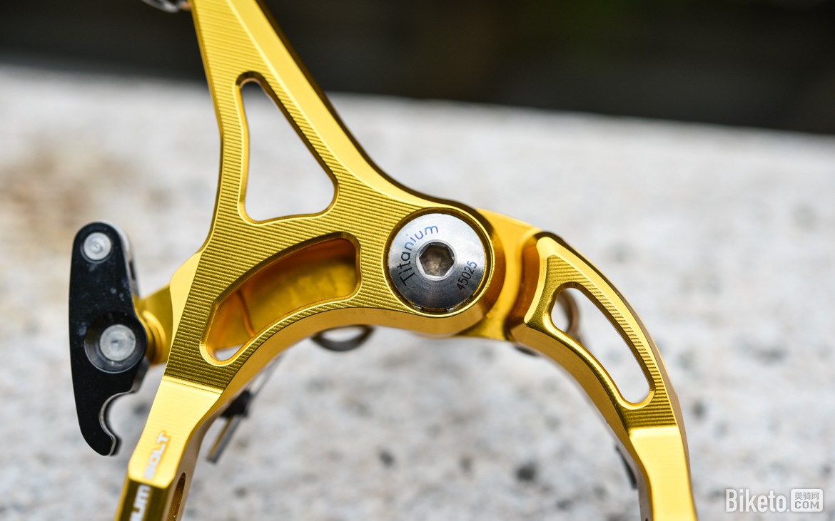 单轴夹器是否靠谱?富律业BR-DX001超轻夹器评测