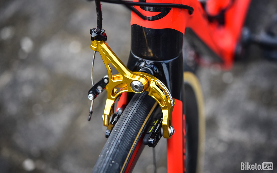 单轴夹器是否靠谱?富律业BR-DX001超轻夹器评测