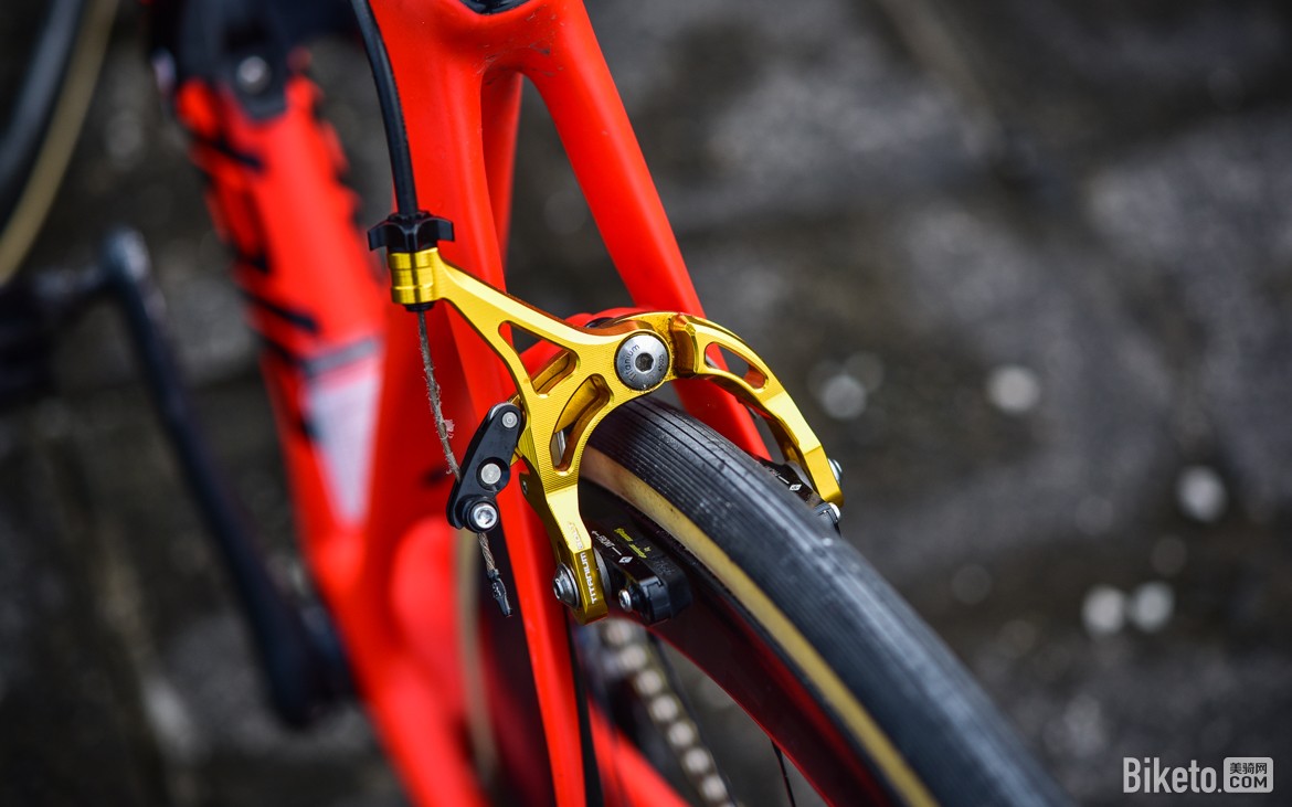 单轴夹器是否靠谱?富律业BR-DX001超轻夹器评测