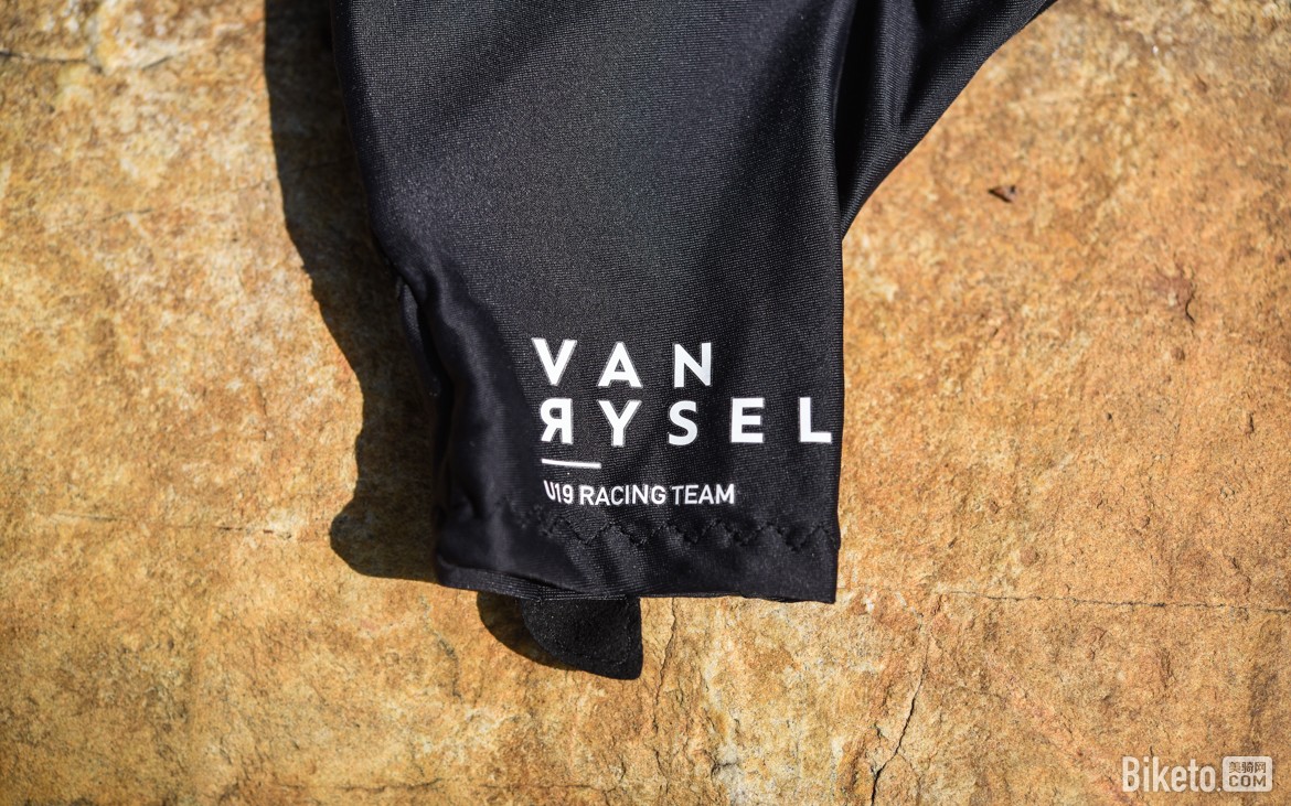 编辑的自购自评 迪卡侬Van Rysel RoadR900手套