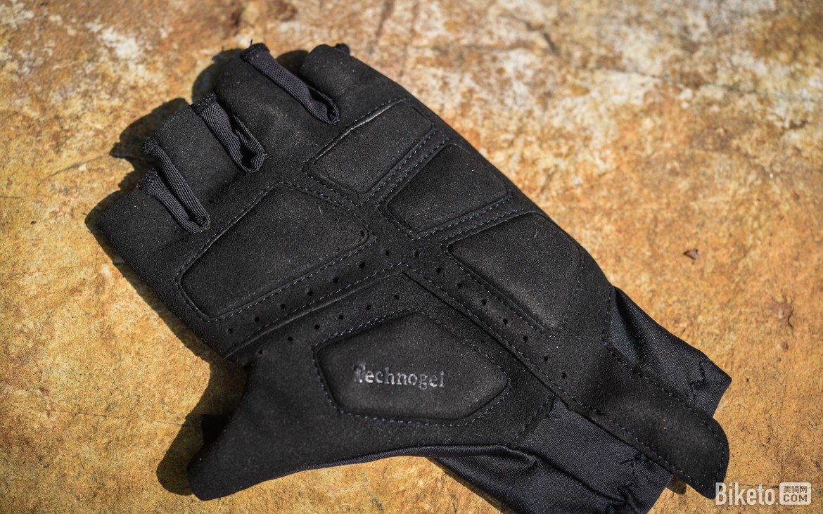 编辑的自购自评 迪卡侬Van Rysel RoadR900手套