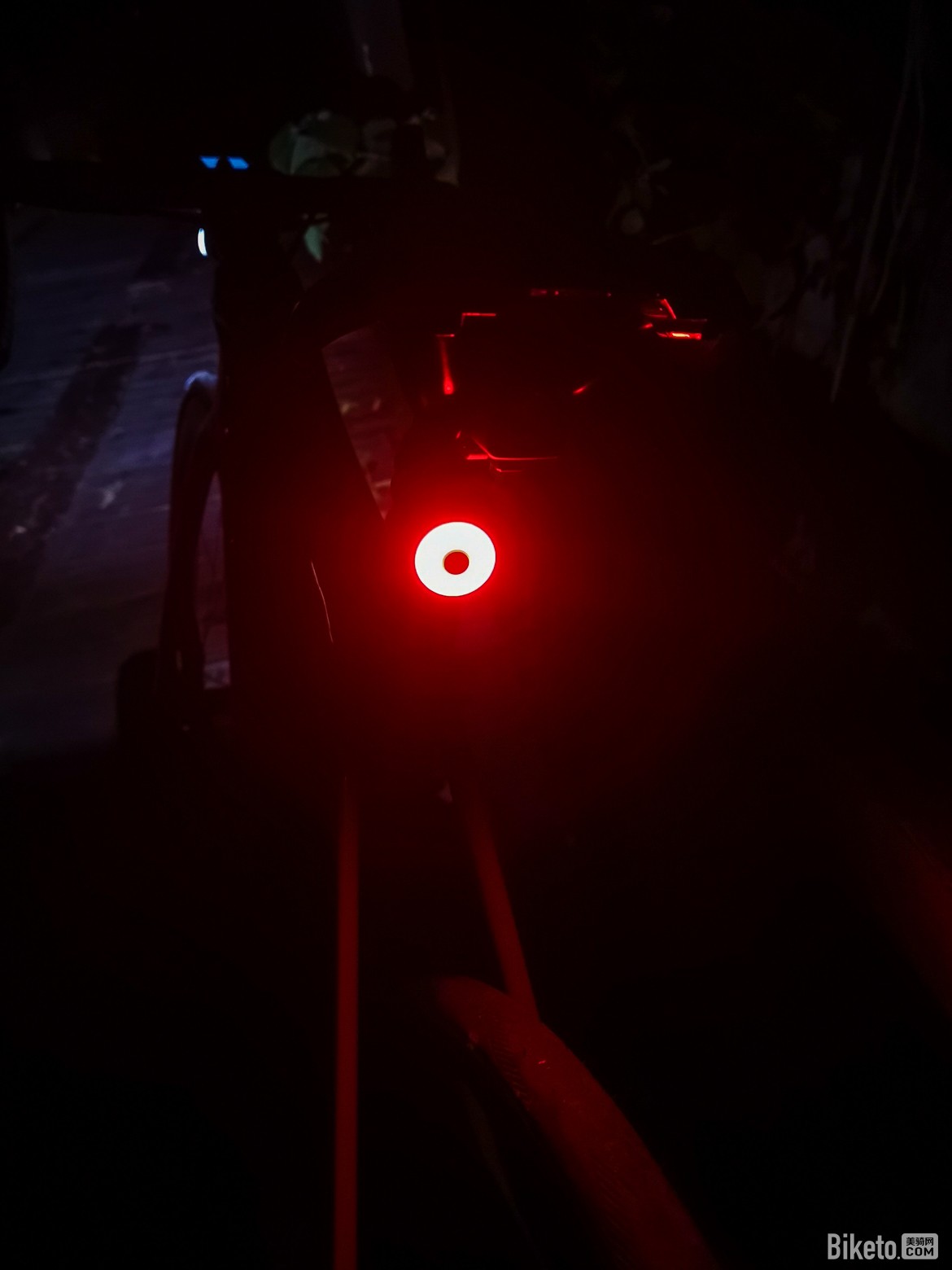 全面提升 ENFITNIX英豪全新Xlite200尾灯评测