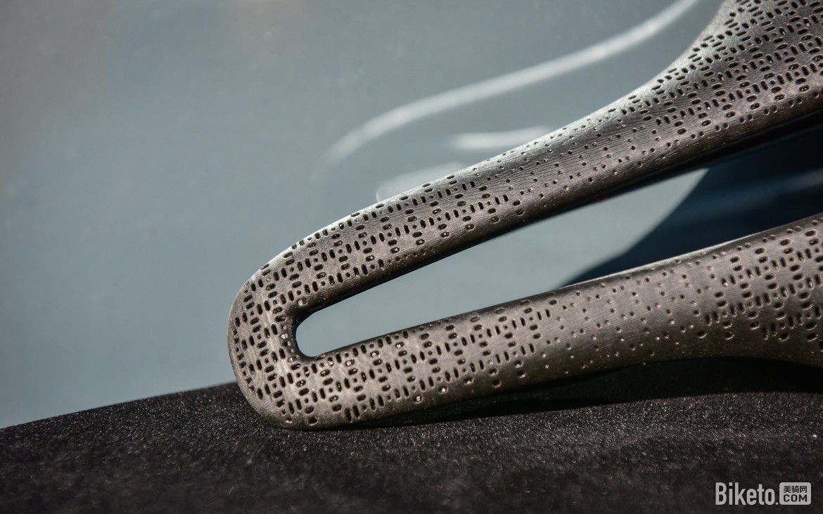 效率取向3D打印坐垫 TREK Aeolus RSL AirLoom评测