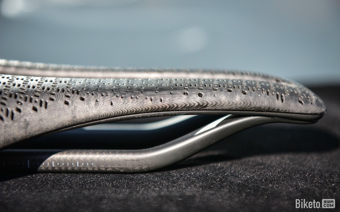 效率取向3D打印坐垫 TREK Aeolus RSL AirLoom评测