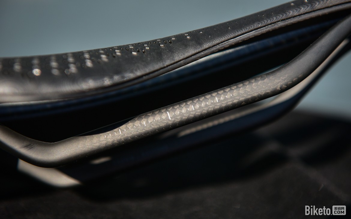 效率取向3D打印坐垫 TREK Aeolus RSL AirLoom评测