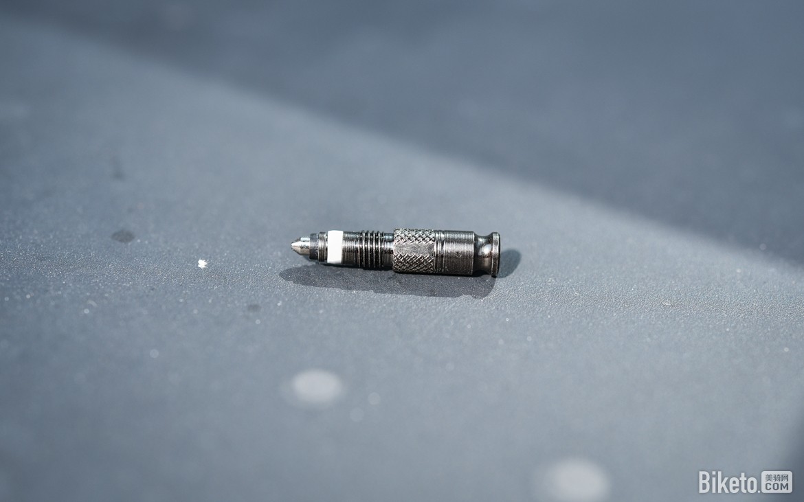 法式气嘴革命?懒人神器! SCHWALBE CLIK气嘴套件简评