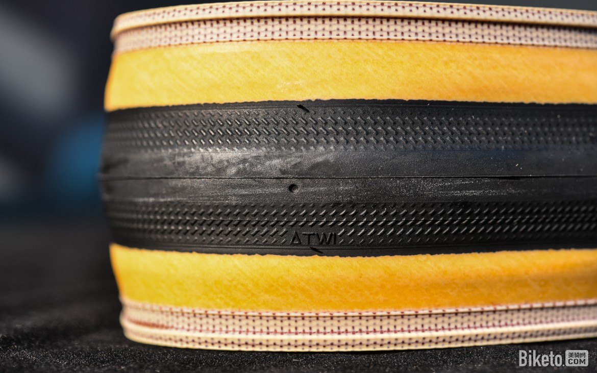 极致顺滑体验 Specialized Cotton TLR棉线真空胎评测