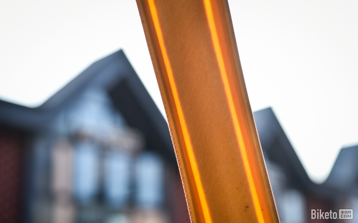 极致顺滑体验 Specialized Cotton TLR棉线真空胎评测