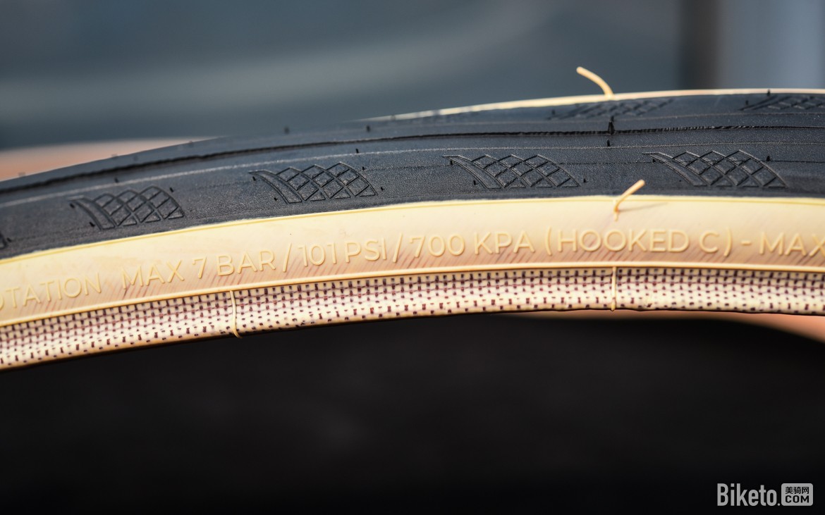 经典训练胎再“进化” Victtoria Zaffiro Evo公路轮胎简评