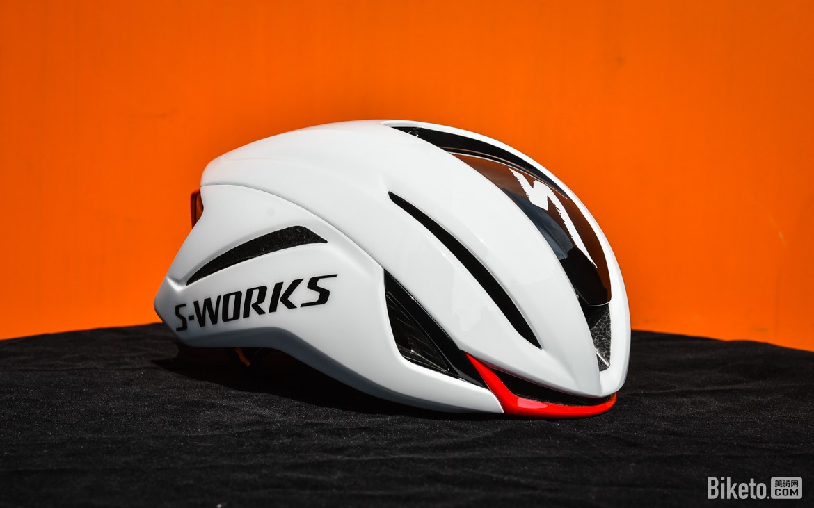重返经典造型 S-WORKS EVADE 4气动头盔评测
