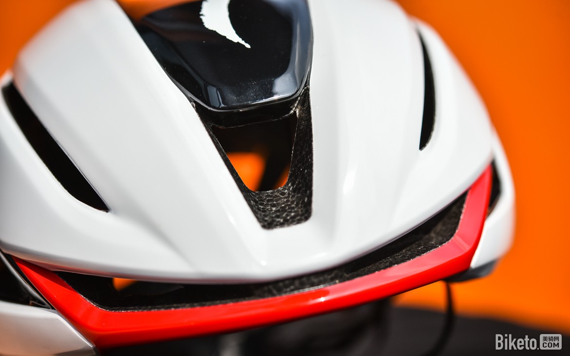 重返经典造型 S-WORKS EVADE 4气动头盔评测