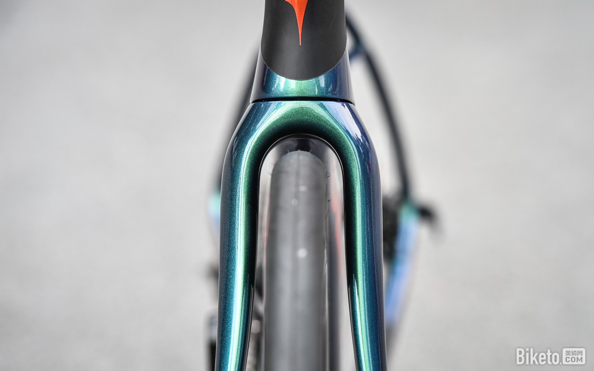伪装成耐力车的竞赛公路车 Pinarello Dogma X公路车评测