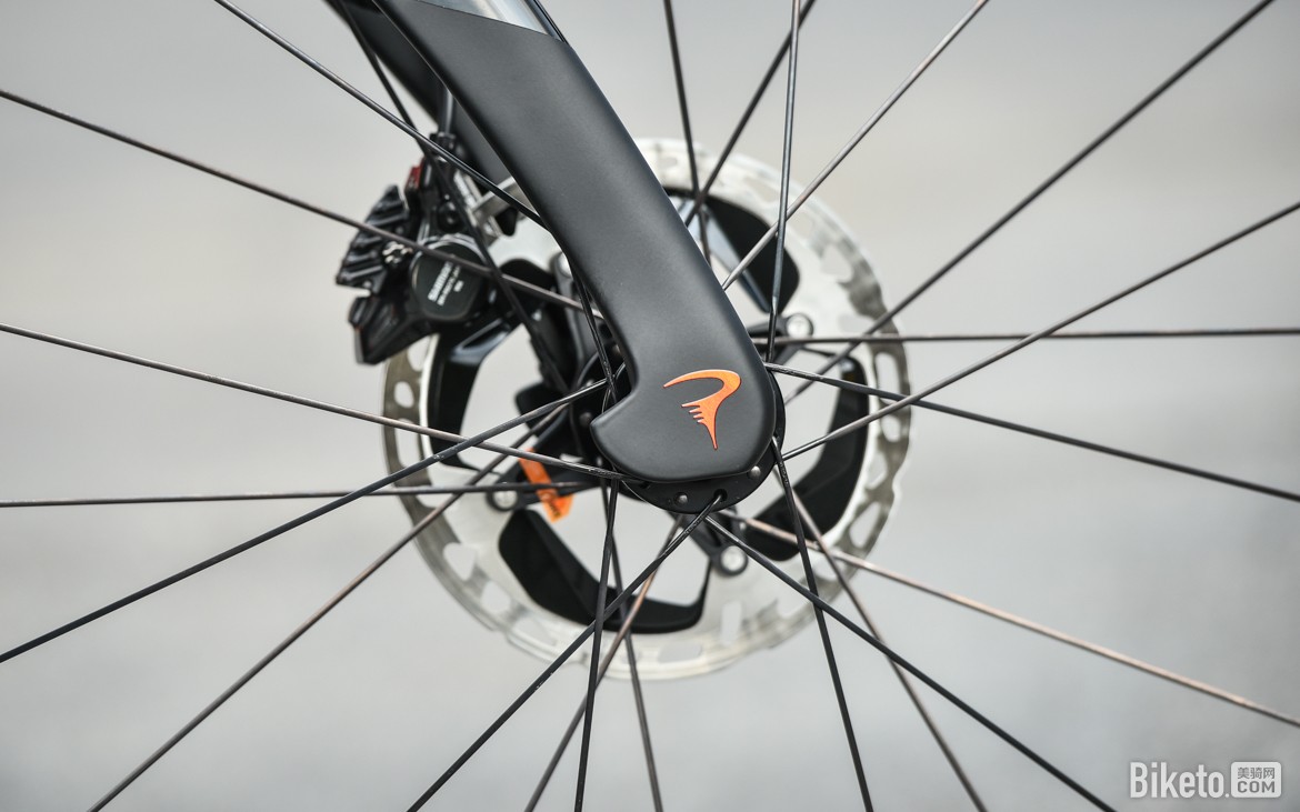 伪装成耐力车的竞赛公路车 Pinarello Dogma X公路车评测