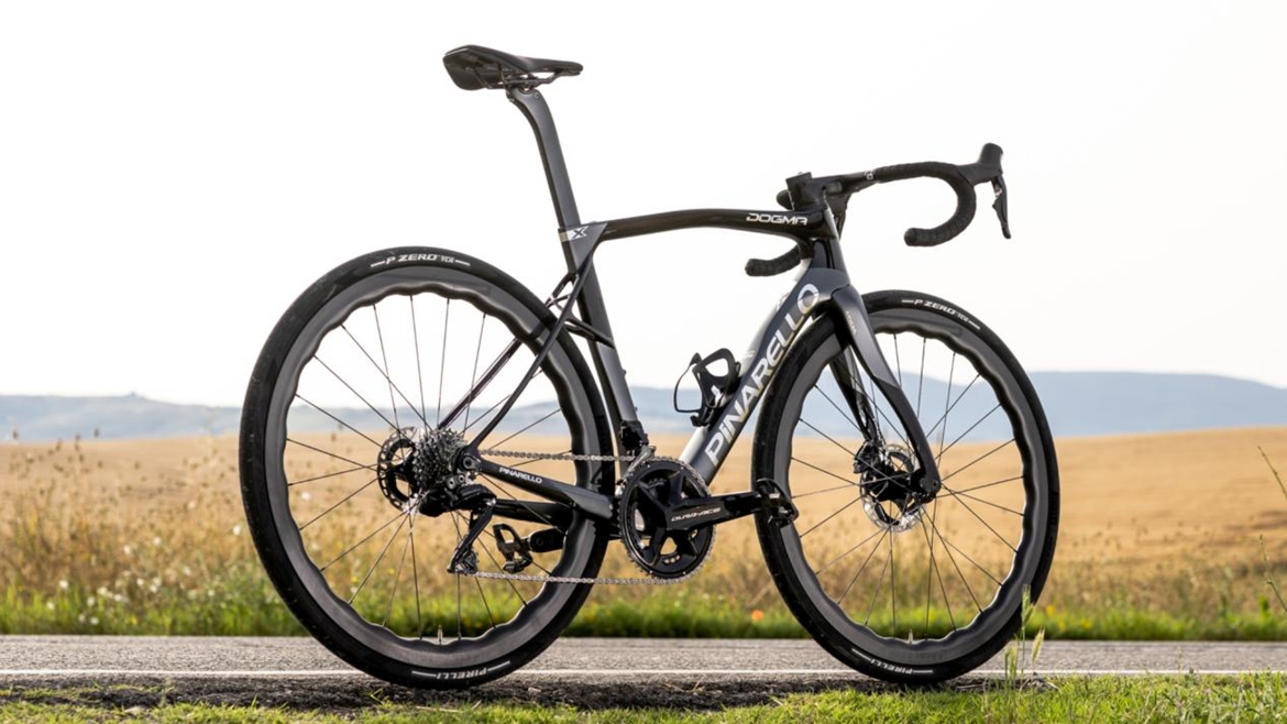 伪装成耐力车的竞赛公路车 Pinarello Dogma X公路车评测