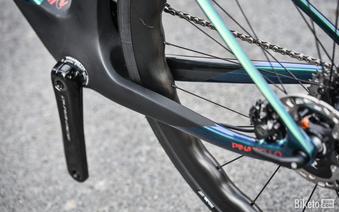 伪装成耐力车的竞赛公路车 Pinarello Dogma X公路车评测
