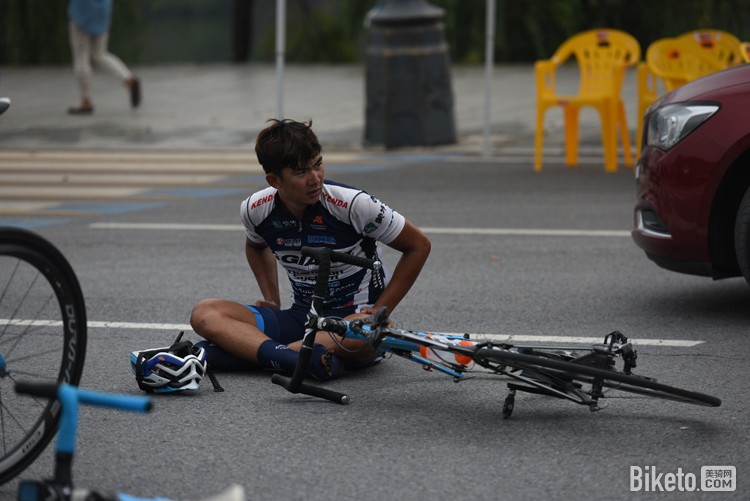 维乐陪伴年轻运动员南征北战 维乐陪伴年轻运动员南征北战