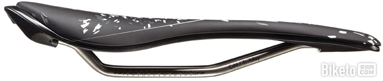 维乐陪伴年轻运动员南征北战 维乐陪伴年轻运动员南征北战