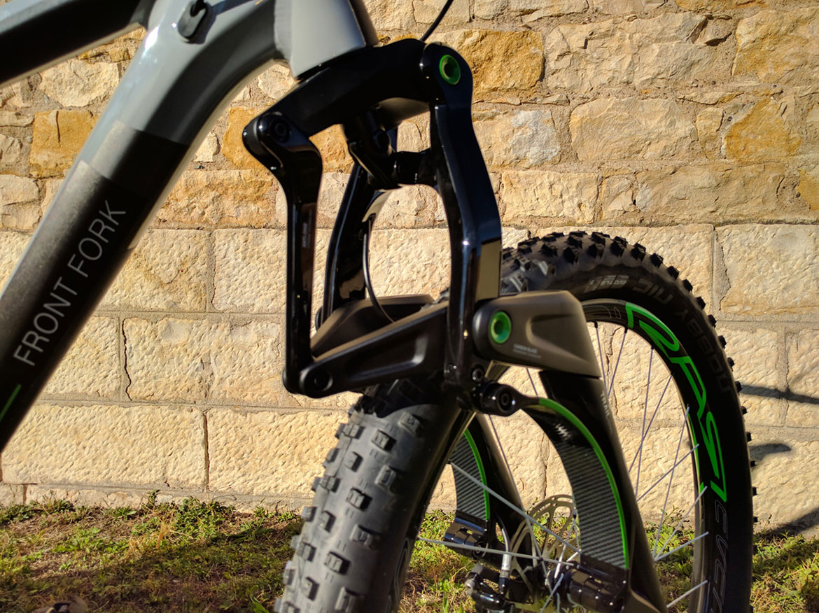 ǰ��,ɽ��,motion,lauf,̼��ά,����,rockshox,fox