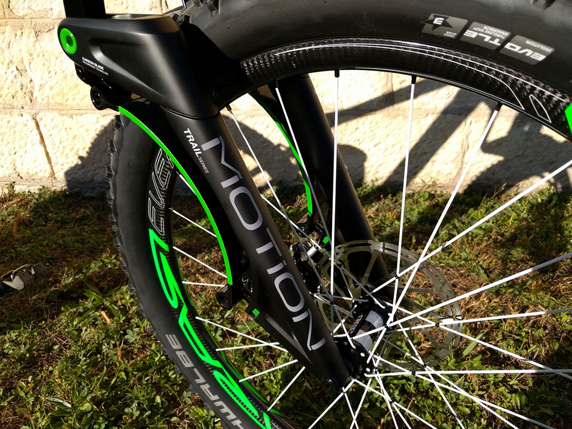 ǰ��,ɽ��,motion,lauf,̼��ά,����,rockshox,fox