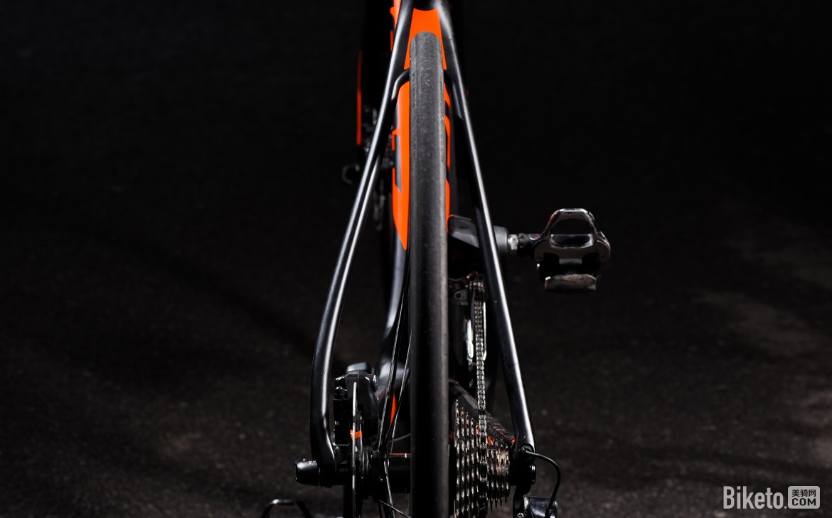 捷安特不对称设计.jpg 捷安特不对称设计.jpg