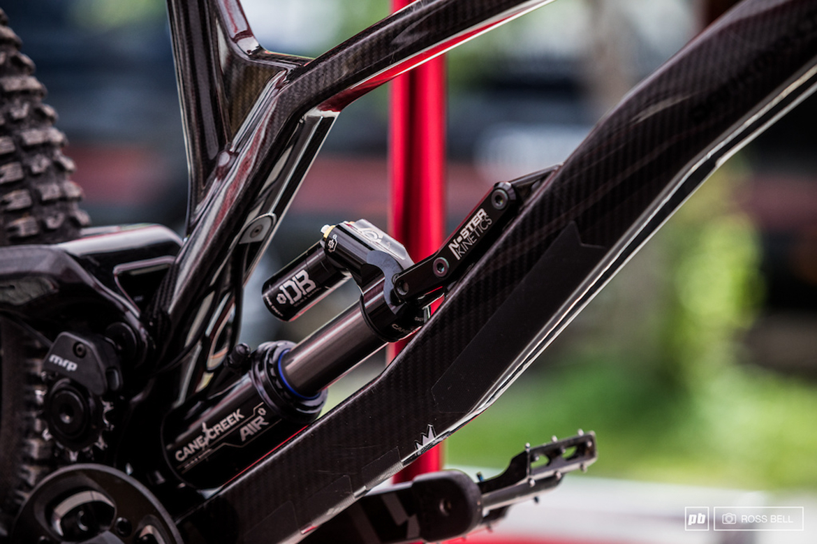 ���¸�ս�۴���ǰϦ����ʦ���ڸ���