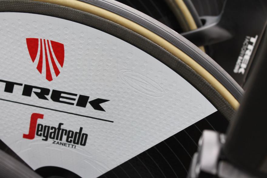 tour-de-france-2017-trek-segafredo-rear-wheel-3.jpg