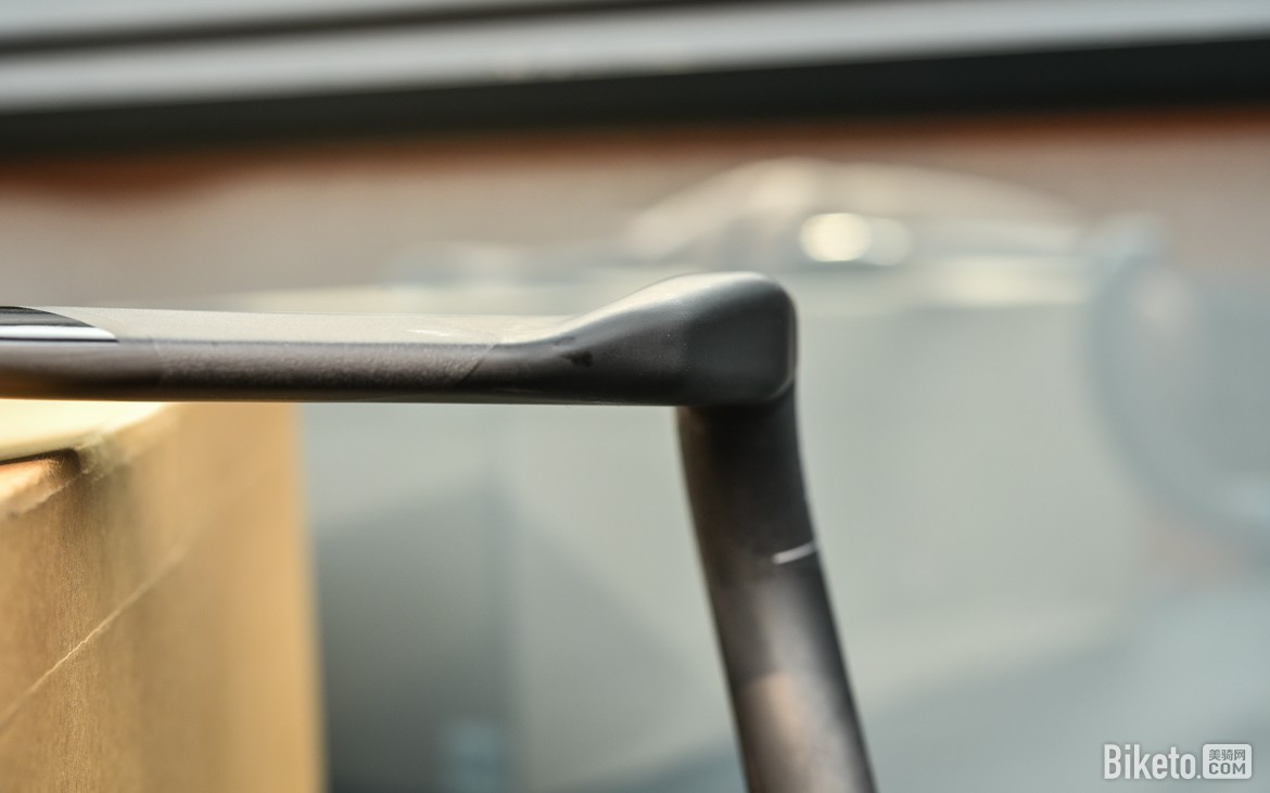 气动狂人之选 新款PRO VIBE AERO弯把开箱