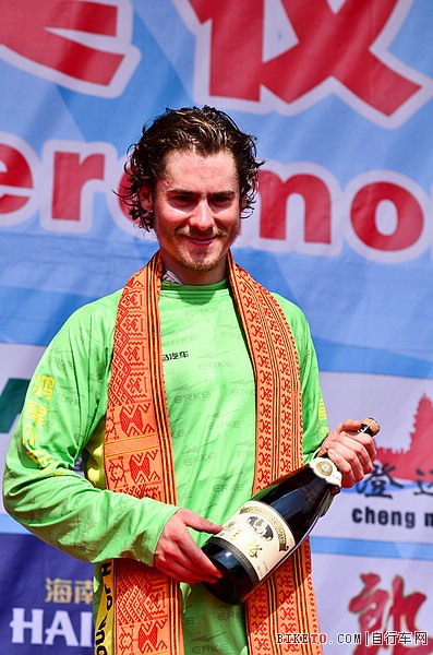 ��������һ����003