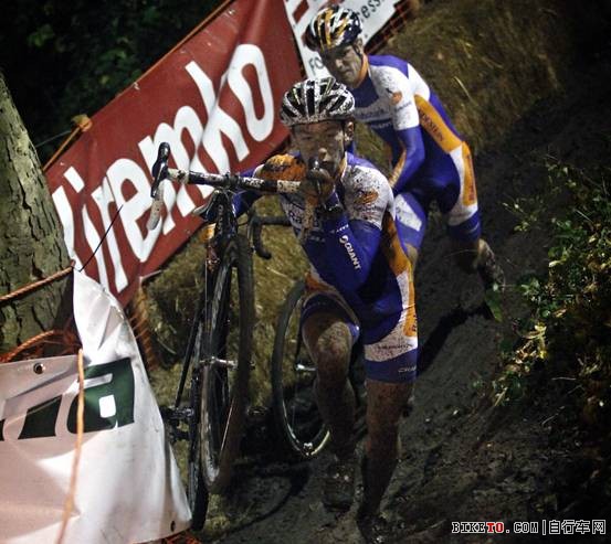 4EFAA58BC68D3D79072A6C5B74DC28C8C76FF7D6AF756AAC1E7E86BED400