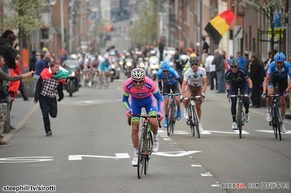 列日-巴斯通-列日古典赛斯卡伯尼追击